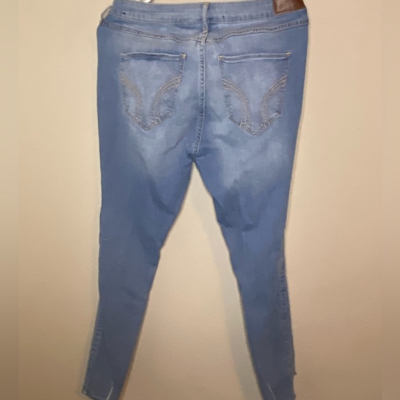 Hollister Size 13 Jeans - Picture 2 of 2